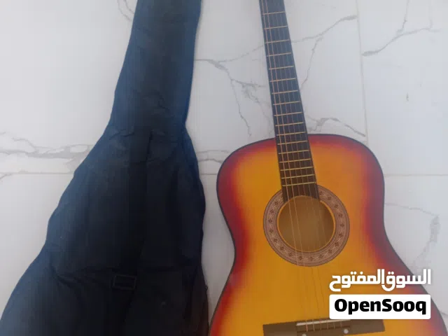 للبيع جيتار كلاسيك موديل 831 جديد بالكرتونه
