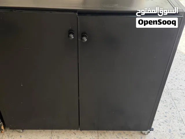 Kitchen cabinet