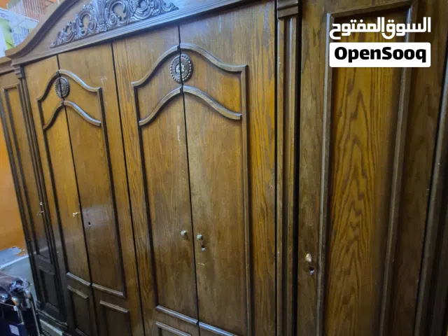 خزانة ملابس