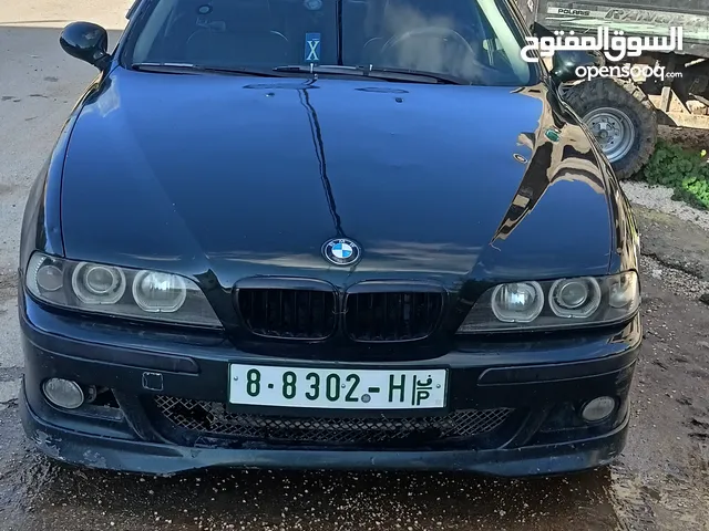 BMW 5 Series 520 in Jenin