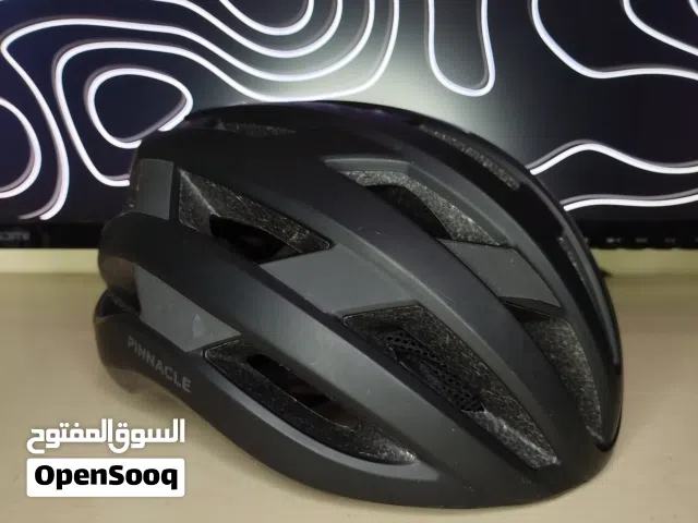 خوذة دراجات هوائية الماركة : pinnacle /بريطانية  ...................................................