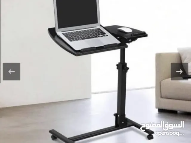 طاولة لابتوب متحركه وقابلة للطي المحمولهيمكن استخدامه على التخت بفضل تصميمها