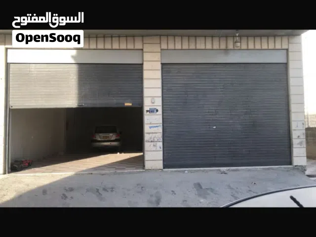 مخازن الايجار عدد2 مساحه100 m بواب كهربائيه الحاووز قبل كازيه البصه
