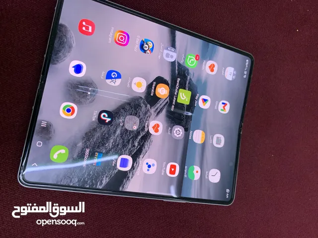 Samsung Galaxy Z Flip3 5G 256 GB in Al Dakhiliya