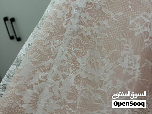 فستان نسائي