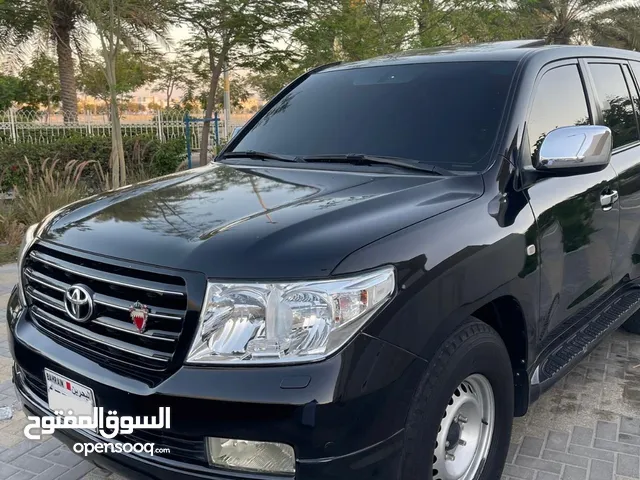 Toyota Land Cruiser 2009 in Southern Governorate