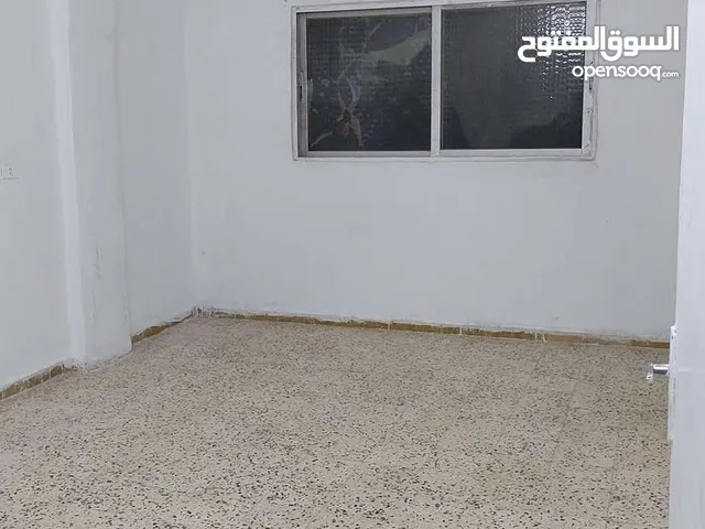 بيت طابقين للبيع بسعر مناسب
