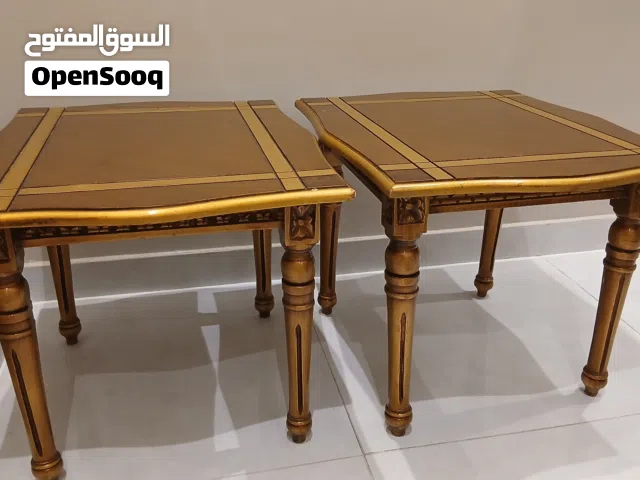 طاولات خدمة