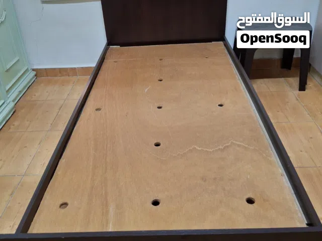 غرفة نوع شباب شبه جديد بحالة ممتازة وسعر ممتاز