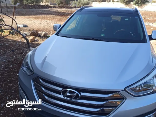 Used Hyundai Santa Fe in Daraa