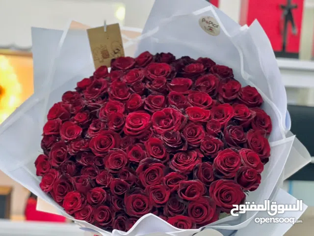 يتوفر لدينا كافة انواع باقات ورد