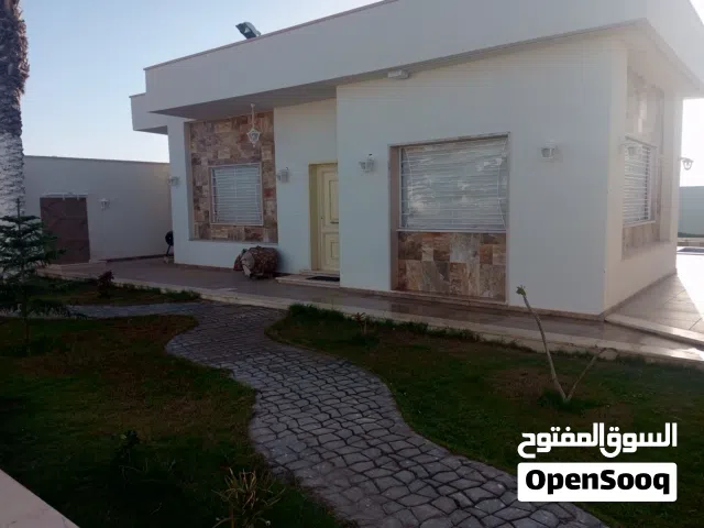 استراحه للبيع في منطقة اللطفة وادي الربيع 500معر واجهتين
