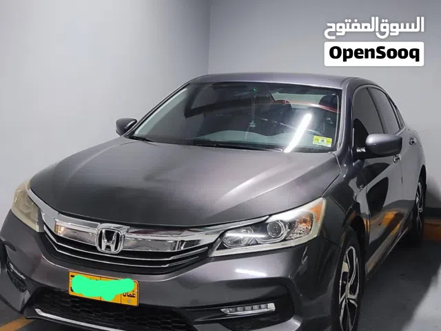 هوندا اكورد موديل 2017 بحالة الوكالة للبيع