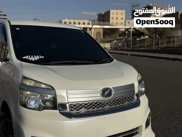 2011 Toyota Voxy Voxy S-Z