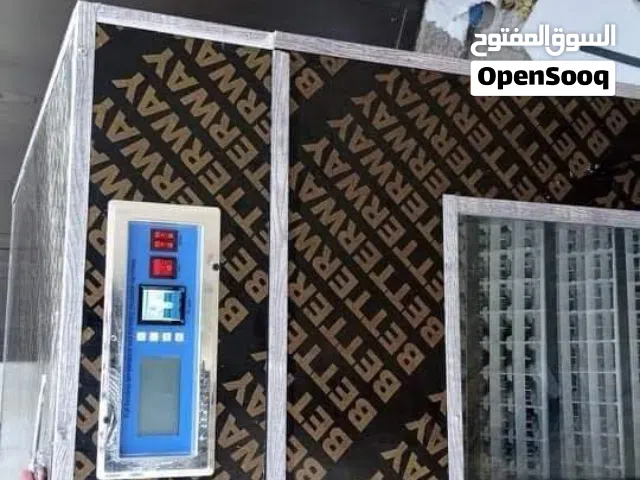 صيانة وتفصيل فقاسات البيض تفصيل جميع احجام الفقاسات