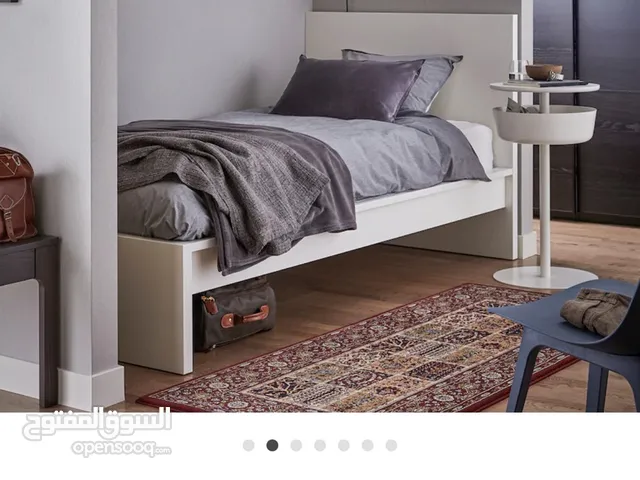 سرير ايكيا للبيع بحالة جيدة جدا عدد 2