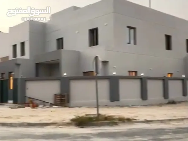 860 m2 More than 6 bedrooms Villa for Sale in Al Ahmadi Other