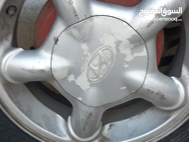 مطلووووب غطي جنط قياس 14 نفس اللي بالصورة