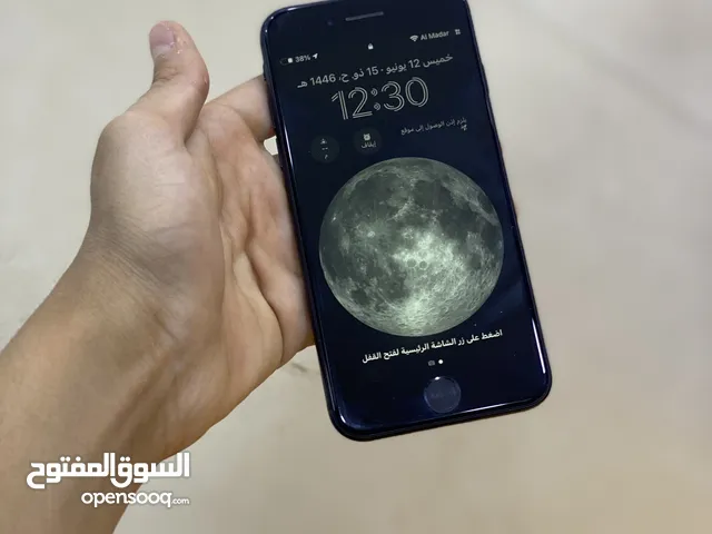 Apple iPhone SE 2 64 GB in Tripoli