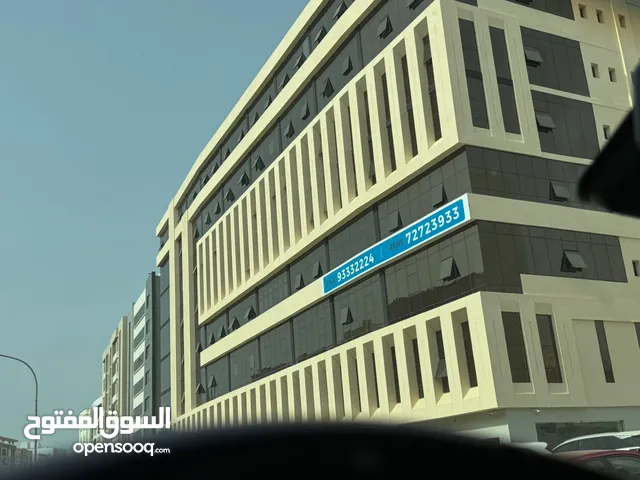 مكتب اداري متشطب للبيع في بناية امازون
