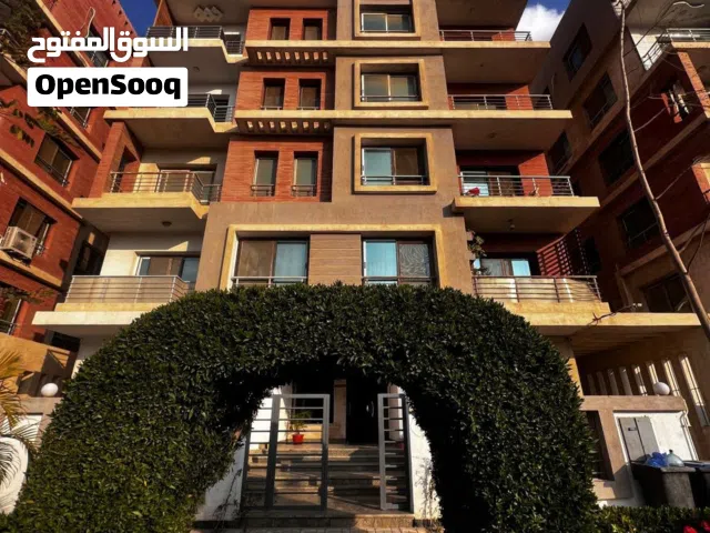 200 m2 3 Bedrooms Apartments for Sale in Giza 6th of October