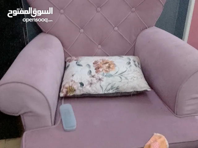 عفش شقه كامل بحاله جيده