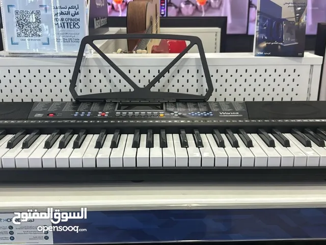 بيانو نظيف للبيع