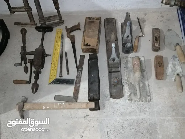 عده نجاره للبيع بحاله جيده