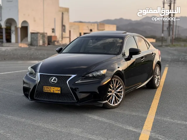 Lexus IS 2015 in Al Dakhiliya