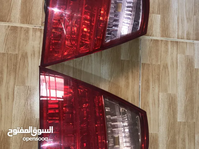 ضواو تويوتا كورولا بحاله الوكاله للبيع