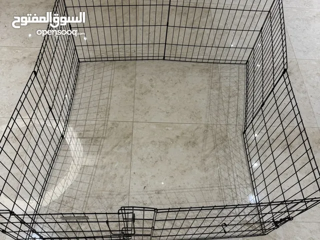 قفص للقطط الصغيره و نافوره حق الماي