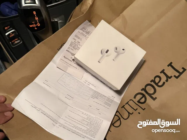 AirPods pro 3 tradeline