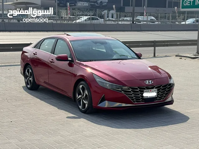 Hyundai Elantra 2022 (Red)
