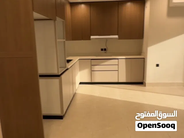 153 m2 3 Bedrooms Apartments for Rent in Al Khobar Al Hamra