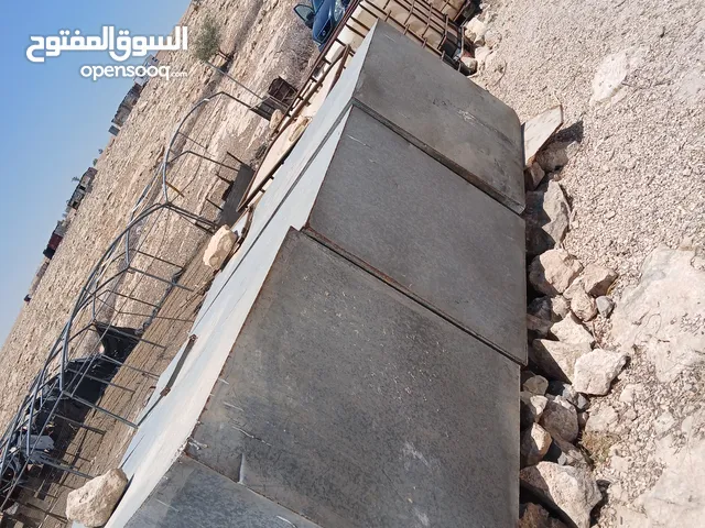 خزانات للبيع