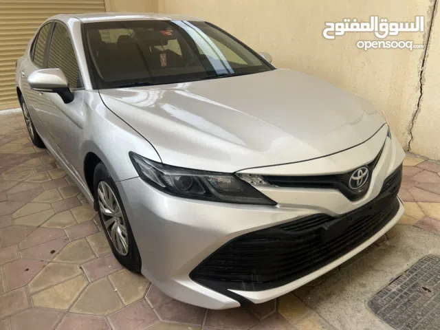 تويوتا كامري تاكسي ابوظبي هايبرد - فحص تسجيل ناجح - صبغ تجميلي - نظيفة جداً