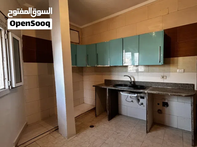 شقةً للإيجار