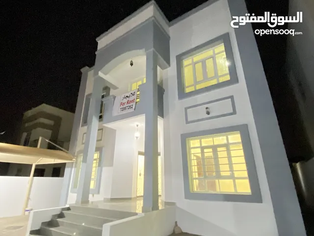 300 m2 More than 6 bedrooms Villa for Rent in Muscat Amerat