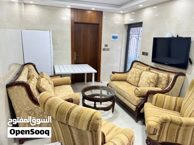 كنب للبيع حالة جيدة