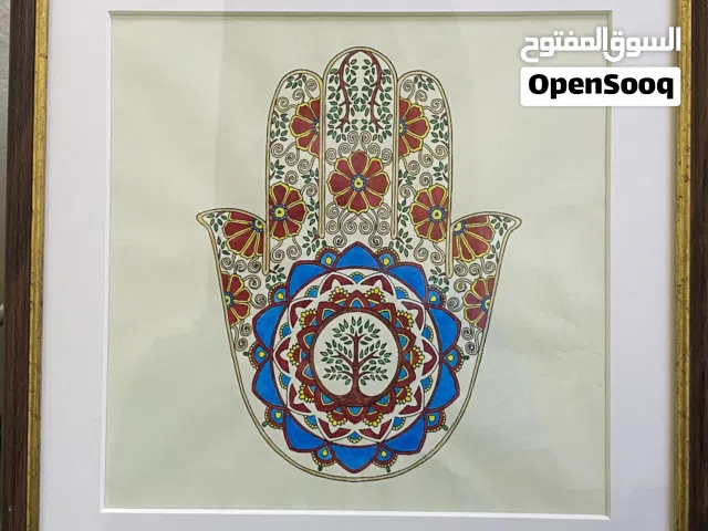 شجرة الحياة داخل كف رسم يدوي للبيع المستعجل بسبب السفر