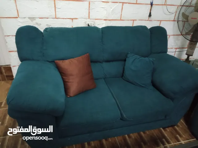 كنب دب تفصيل مكون من مجوز عدد 2  بحالة جيدة