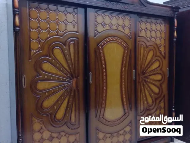 غرفة نوم جرار بحالة الجديد
