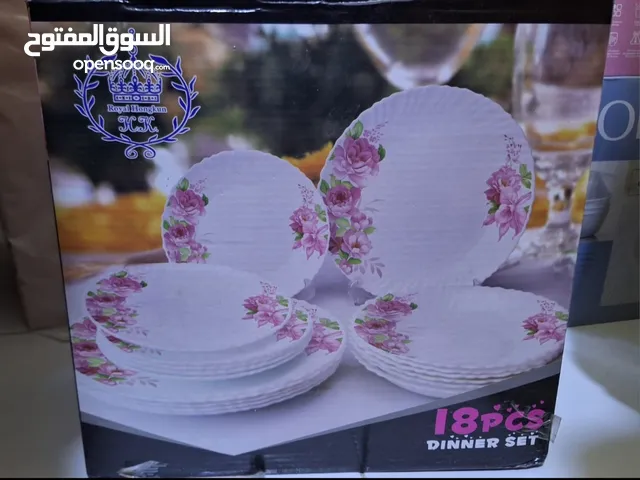 Beautiful NEW 18-Piece Heat resistant Opal Glassware Dinner Set for Sale!*