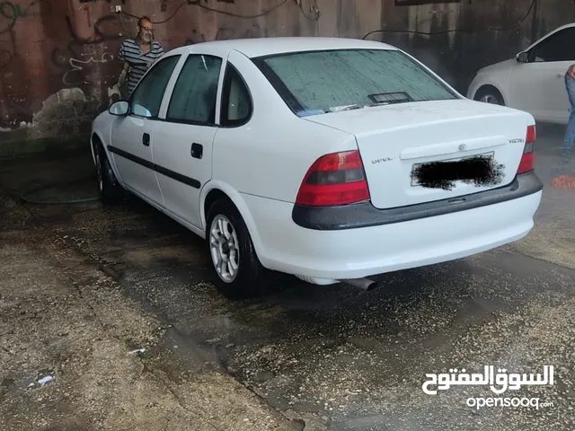 اوبل فكترا 1998للبيع  مطور 1600 جنط مغنيسيوم  شبابيك امامية كهربائية  دهان الشركة يد0
