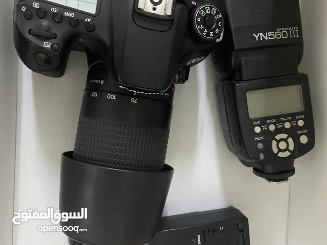 كانون 70D مع عدسة و فلاش