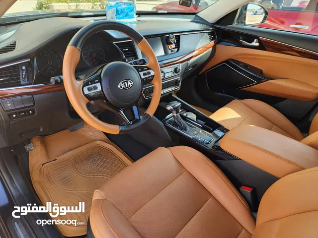 Kia Cadenza 2017 in Tripoli