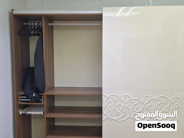 غرفه نوم شبه جديده بفراشها ماليزيه اصليه 5 قطع
