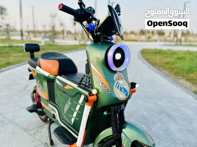 دراجه شحن بدون بطاريات للبيع x900 فول كلش كاملة من كلشي ومكفولة من الشخط دراجة للبيع في البصرة