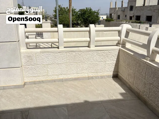 دربزين لمدخل فيلا حجر رويشد نخب اول