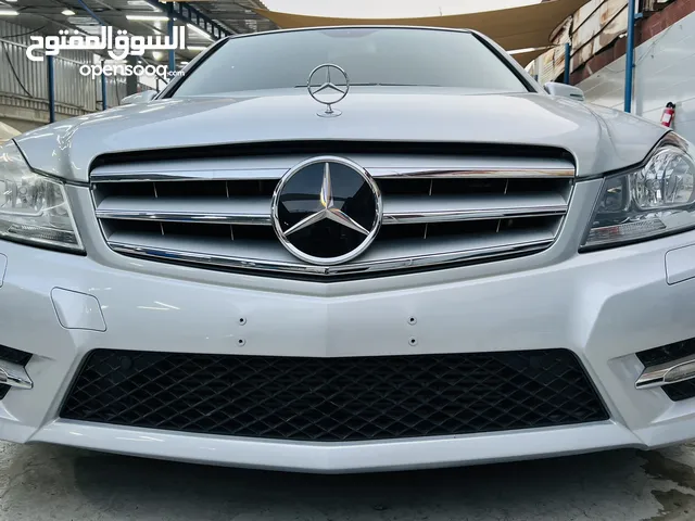 مرسيدس c250  (1800cc) حالة نادرة وبحالة الوكالة